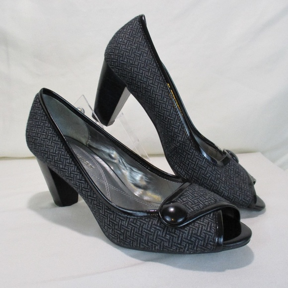 naturalizer women's pumps